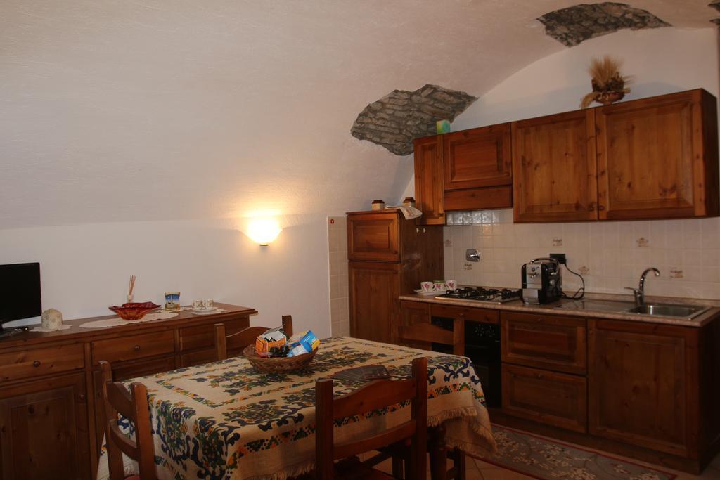 Maison Cassius Issogne Kültér fotó