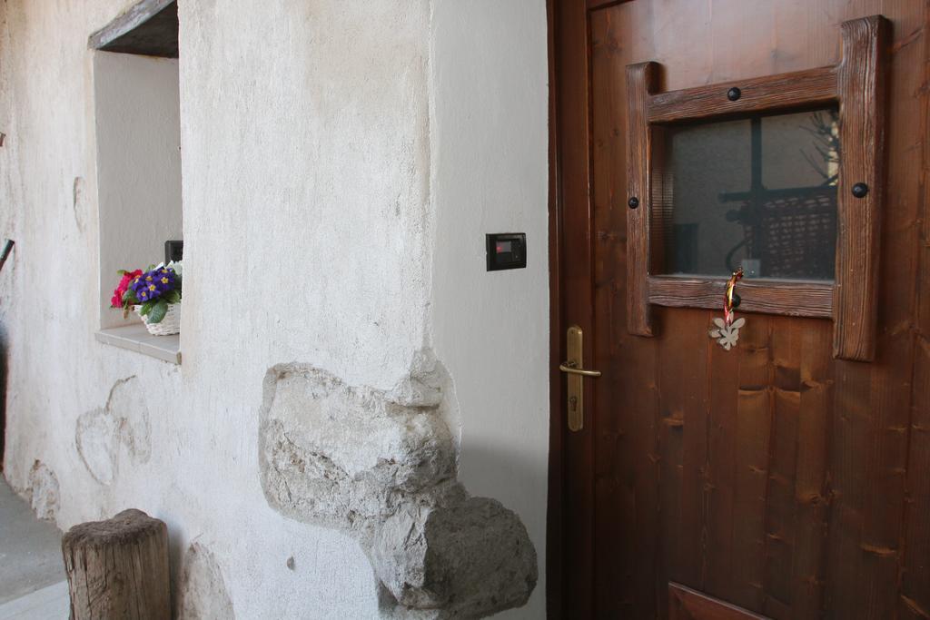 Maison Cassius Issogne Kültér fotó