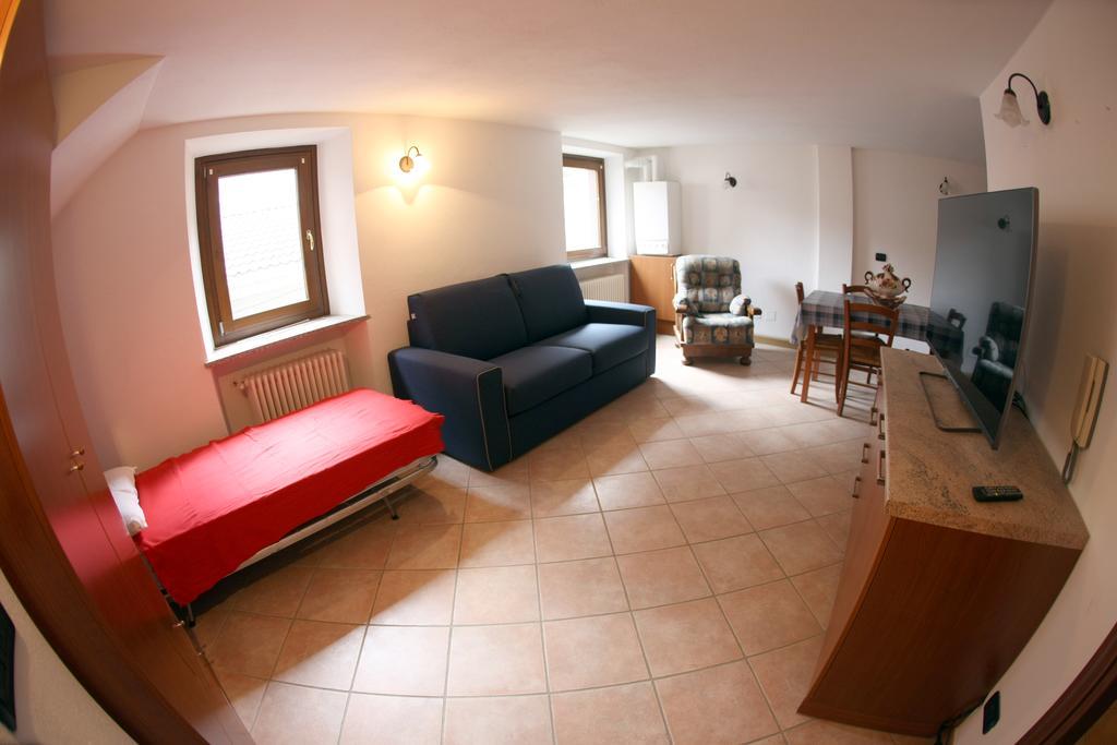 Maison Cassius Issogne Kültér fotó