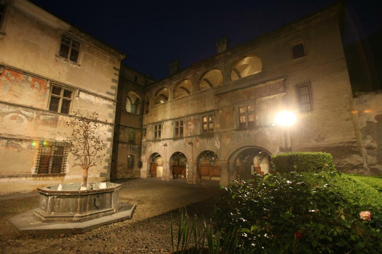 Maison Cassius Issogne Kültér fotó