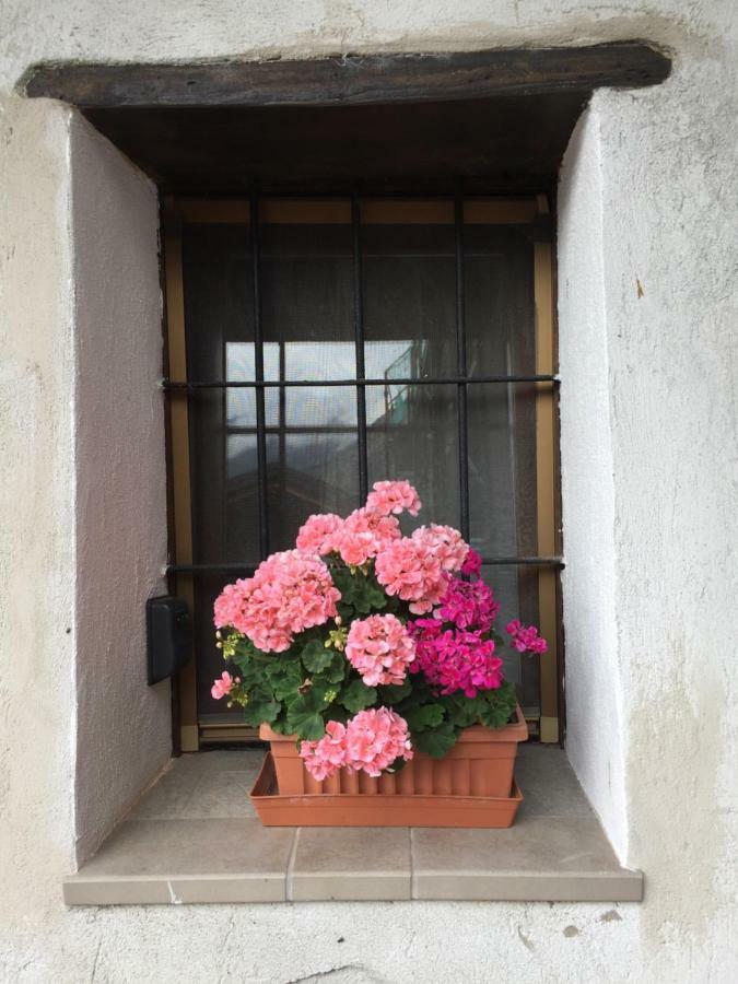 Maison Cassius Issogne Kültér fotó